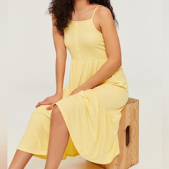 Ribbed Tank Midi Dress – Adjustable Straps – Flowy Dress - Yellow - Size Large - Picture 1 of 4